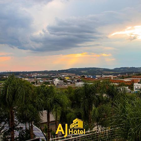 Aj Hotel Chapeco - Facil Acesso Patio Shopping E Rotula Da Bandeira Eksteriør billede