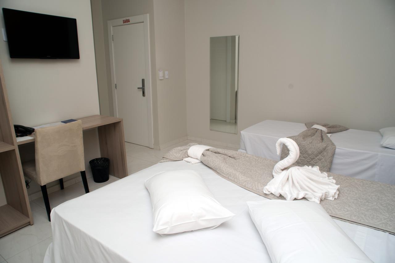 Aj Hotel Chapeco - Facil Acesso Patio Shopping E Rotula Da Bandeira Eksteriør billede